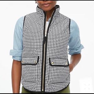 J.CREW Houndstooth Puffer Vest Size Medium